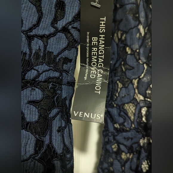 Blue Venus dress - Picture 2 of 2